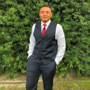 Meet your Posher, Kevin